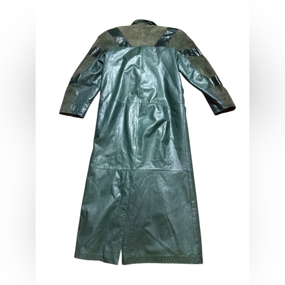 Vintage green leather trench coat, small/medium - Picture 4 of 13